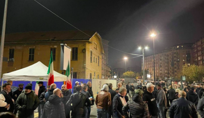 Piazza Bengasi: residenti e commercianti contro degrado e spaccio di piazza