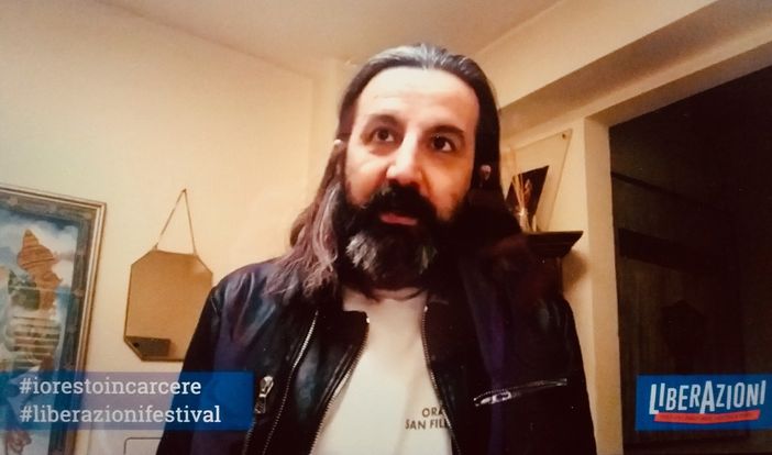 LiberAzioni lancia una raccolta fondi per i detenuti di Torino. E Omar Pedrini si unisce all'appello LiberAzioni lancia una raccolta fondi per i detenuti di Torino. E Omar Pedrini si unisce all'appello