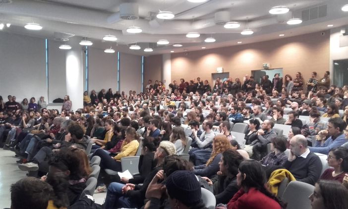 La versione di Bindi: “Ci accusano di essere pericolosi per reprimere le nostre idee" La versione di Bindi: “Ci accusano di essere pericolosi per reprimere le nostre idee"