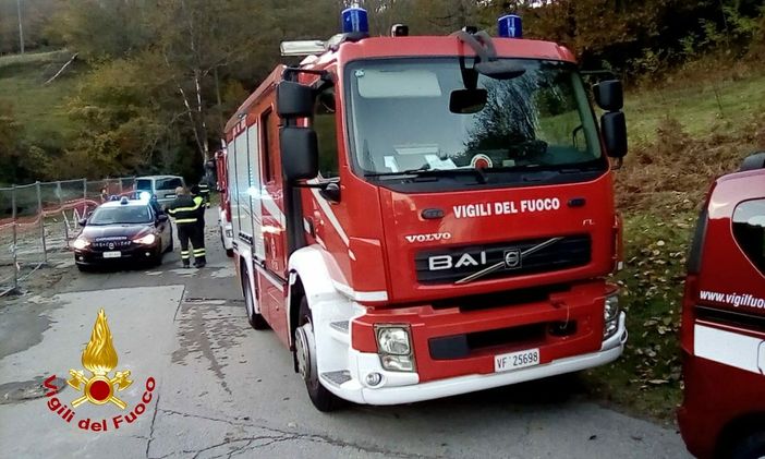 camion dei vigili del fuoco camion dei vigili del fuoco