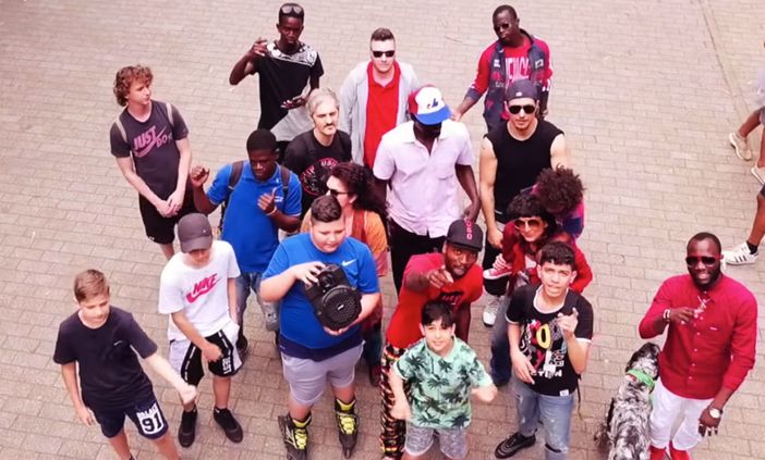 Aurora, al Giardino Alimonda “Fischia il vento” con il rapper Mu So (VIDEO)