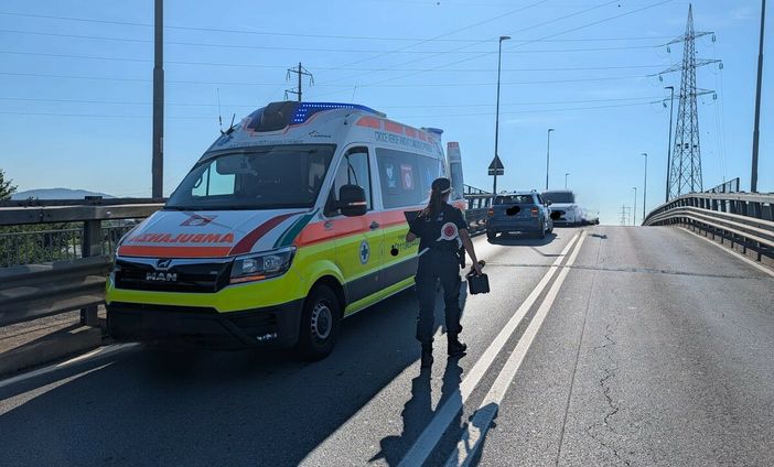 Nichelino, tamponamento sul sovrappasso Scarrone: quattro persone in ospedale Nichelino, tamponamento sul sovrappasso Scarrone: quattro persone in ospedale