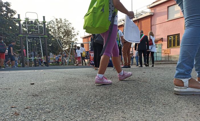 Settimana della Mobilità sostenibile, Collegno inizia dalla pedonalizzazione davanti alla scuola Gramsci Settimana della Mobilità sostenibile, Collegno inizia dalla pedonalizzazione davanti alla scuola Gramsci