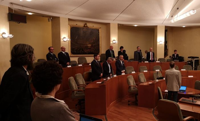 Commemorati in Consiglio regionale i poliziotti uccisi a Trieste