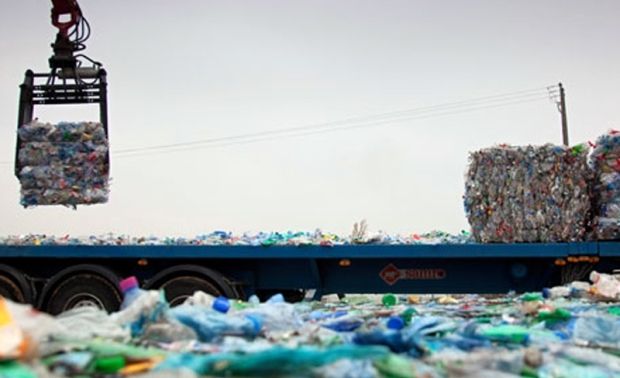 La giunta regionale vuole costituire forzatamente entro l’ 11 aprile i Consorzi unici dei rifiuti