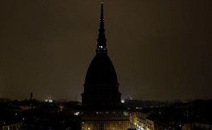 mole spenta - foto di repertorio mole spenta - foto di repertorio