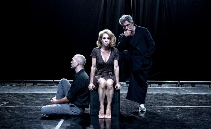 E' il momento del Re/Start: dopo 6 mesi di chiusura, l'Astra riapre con "Niente di me"