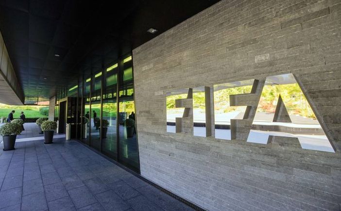 “Non dovremmo giocare a calcio prima di inizio settembre”