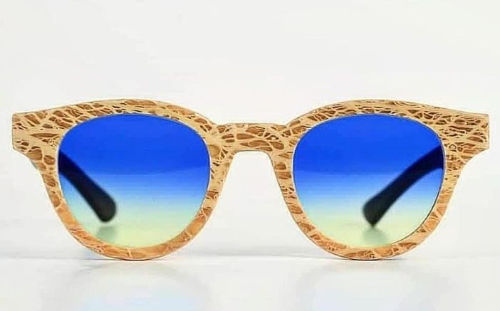 Cristiano Ferilli, pugliese venticinquenne, laureato in ortottica e diplomato ottico è da sempre appassionato di tutto ciò che riguarda vista e occhiali Cristiano Ferilli, pugliese venticinquenne, laureato in ortottica e diplomato ottico è da sempre appassionato di tutto ciò che riguarda vista e occhiali