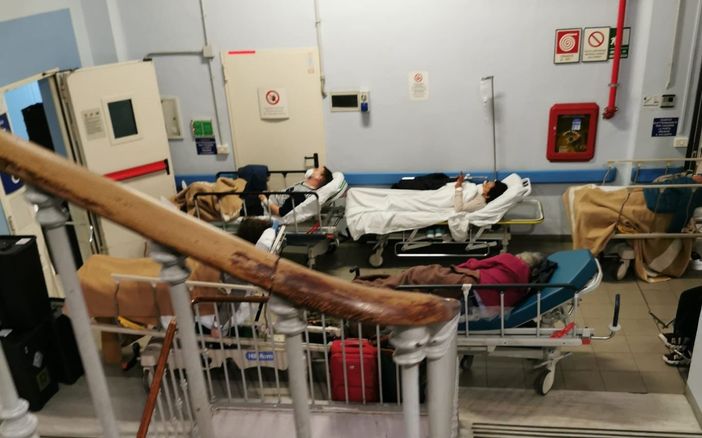 barelle ospedale Maria Vittoria