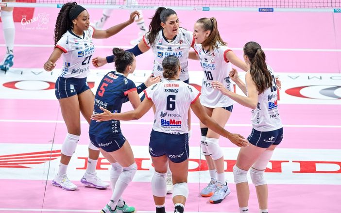 La Reale Mutua Fenera Chieri '76 porta a casa il derby contro Cuneo La Reale Mutua Fenera Chieri '76 porta a casa il derby contro Cuneo