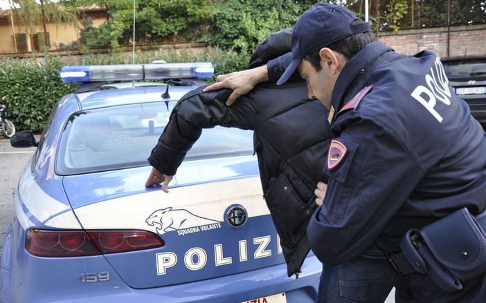 Controlli della polizia al Valentino e a San Salvario: 3 arresti, trovata cocaina e hashish