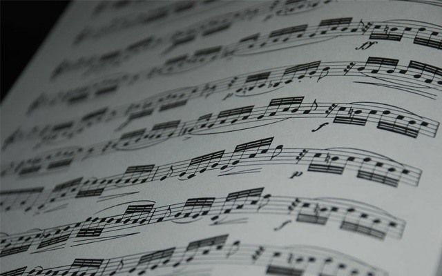 “Dialogo” tra organo, pianoforte, saxofono, armonica e violino con musica dai 5 continenti a Villafranca Piemonte