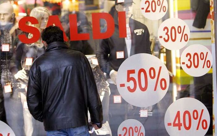 I saldi invernali alla prova del web e del Black friday: i torinesi spenderanno fino a 280 euro a famiglia