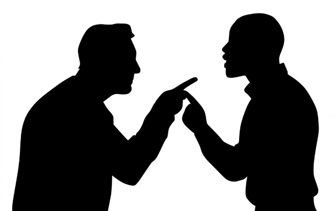 Psicologia, discutere tra chi ha idee diverse fa bene. E fa anche cambiare opinione e convinzioni