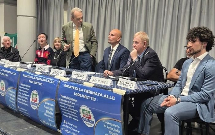 Nichelino e trasporti, la richiesta di FI: "Ripristinare la linea 35 fino alle Molinette" Nichelino e trasporti, la richiesta di FI: "Ripristinare la linea 35 fino alle Molinette"