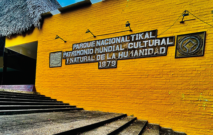 Guatemala, dal Lago Atitlàn al Rio Dulce Guatemala, dal Lago Atitlàn al Rio Dulce