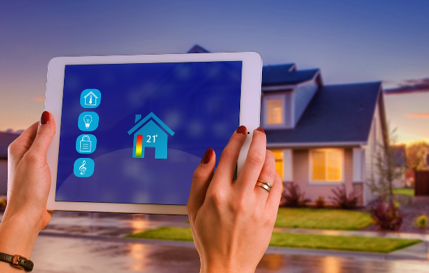 Domotica: ecco come risparmiare in bolletta grazie alle smart house Domotica: ecco come risparmiare in bolletta grazie alle smart house