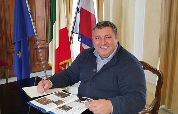 antonio castello e municipio pianezza