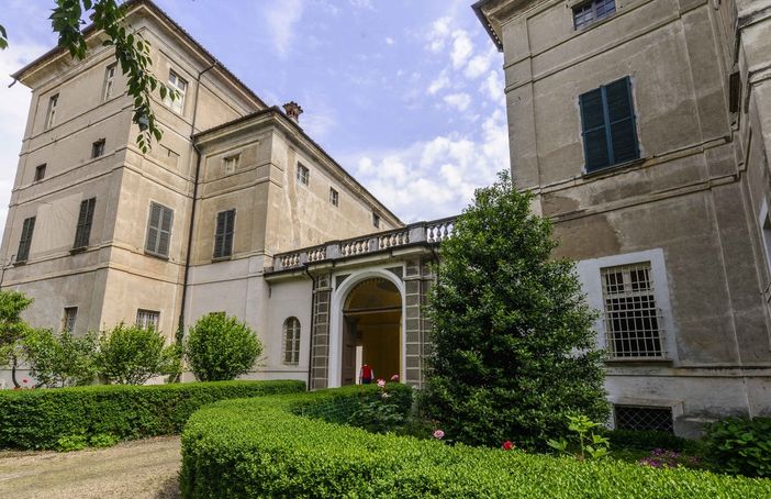 Lunathica, il teatro di strada si racconta con il convegno Fili sottili Lunathica, il teatro di strada si racconta con il convegno Fili sottili