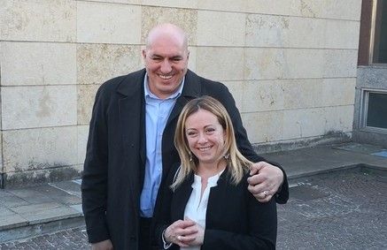 Europee, la campagna elettorale di FdI parte da Torino. Meloni: "Il 6 aprile in piazza per il Sì Tav" Europee, la campagna elettorale di FdI parte da Torino. Meloni: "Il 6 aprile in piazza per il Sì Tav"