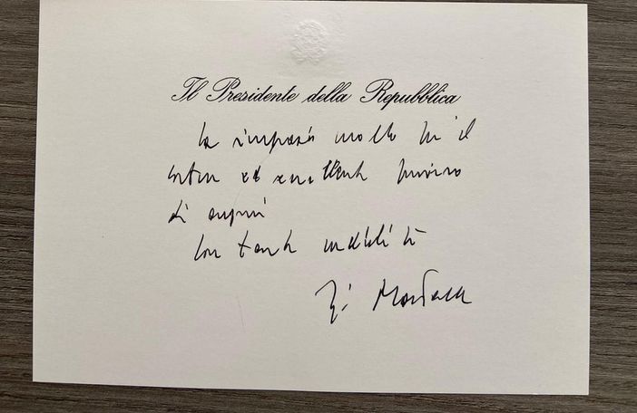 Il biglietto inviato da Sergio Mattarella