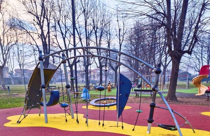 Beinasco rimette a nuovo aree verdi e giardini per l'arrivo della primavera