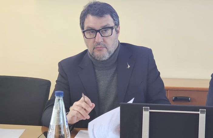 Polemica tra Matteo Salvini e i rappresentanti del Cinque stelle Polemica tra Matteo Salvini e i rappresentanti del Cinque stelle