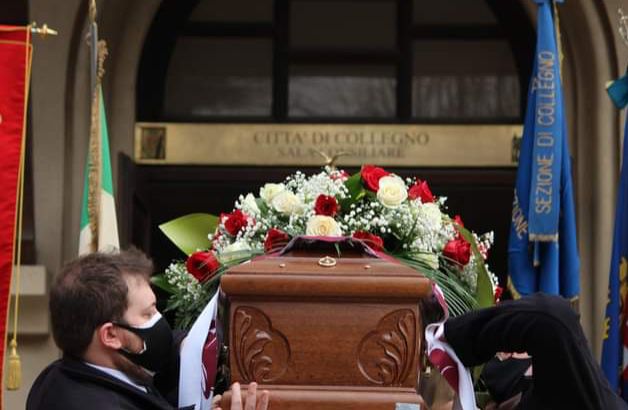 la bara di Ottorino Cirella la bara di Ottorino Cirella