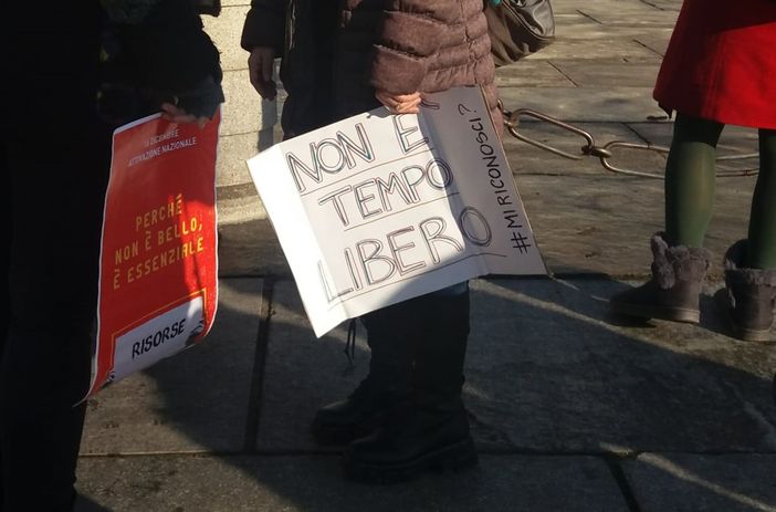 Presidio in piazza Castello organizzato dal movimento "Mi riconosci? Sono un professionista dei beni culturali"