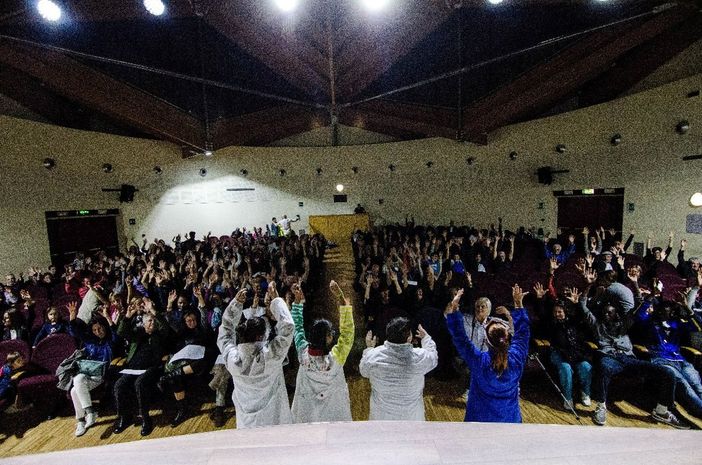 Una Conferenza Buffa e Sonora introduce il cartellone 2017/2018 di Camaleontika Una Conferenza Buffa e Sonora introduce il cartellone 2017/2018 di Camaleontika