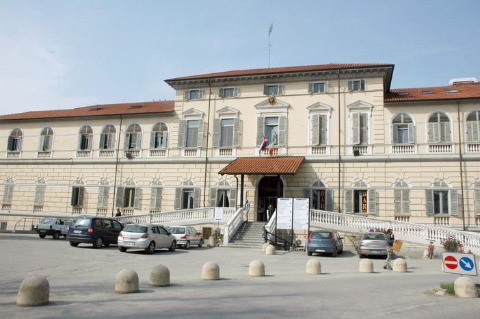 I pazienti positivi al coronavirus si curano all'ospedale di Chivasso: il nuovo reparto al quinto piano I pazienti positivi al coronavirus si curano all'ospedale di Chivasso: il nuovo reparto al quinto piano