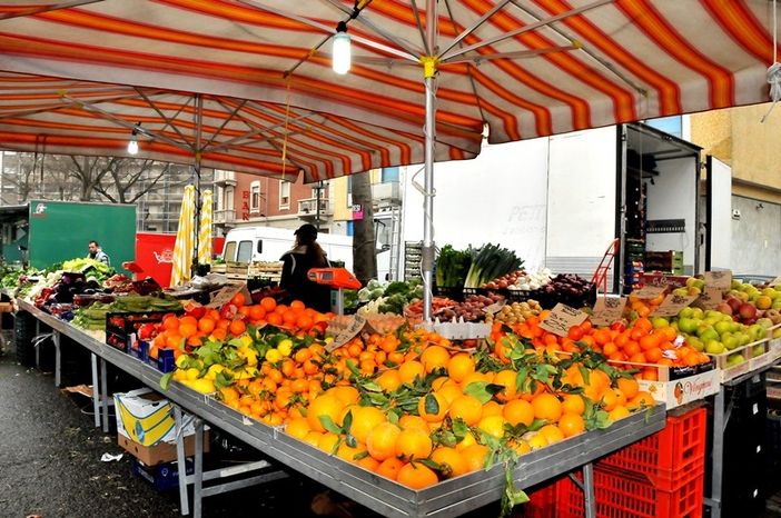 “Acquistare bene, consumare meglio: un progetto che migliora la salute dei cittadini e quella delle imprese” “Acquistare bene, consumare meglio: un progetto che migliora la salute dei cittadini e quella delle imprese”