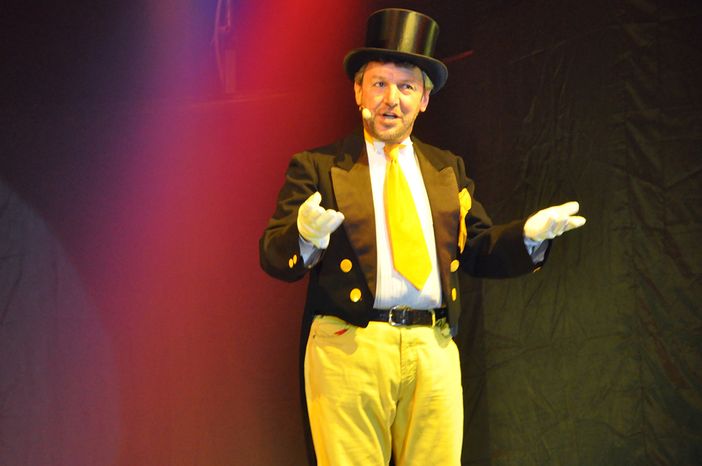 Domeniche magiche al Circolo della Magia: l'appuntamento è con Natalino Contini Domeniche magiche al Circolo della Magia: l'appuntamento è con Natalino Contini