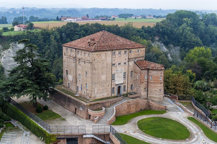 Banca Alpi Marittime a sostegno del territorio colpito dal virus Covid-19 Banca Alpi Marittime a sostegno del territorio colpito dal virus Covid-19