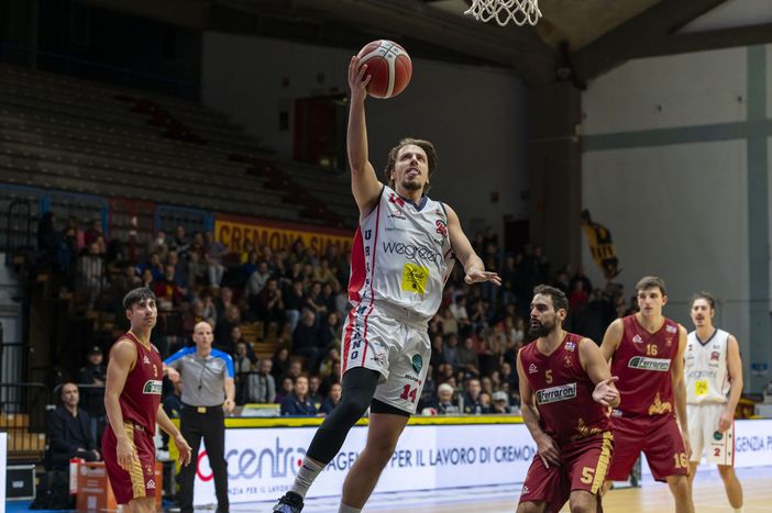 Matteo Montano nuovo guarda-play della Reale Mutua