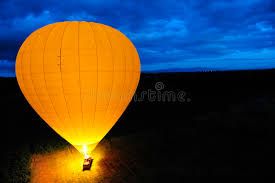 Bardonecchia, al Palazzo delle Feste si racconta la storia della "Sposa nel pallone" Bardonecchia, al Palazzo delle Feste si racconta la storia della "Sposa nel pallone"