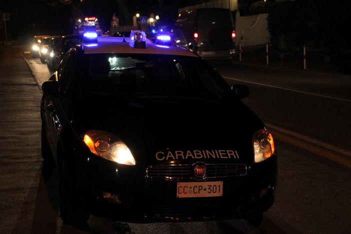 Ladri di caramelle, maxi furto per un valore di 60 mila euro a Moncalieri Ladri di caramelle, maxi furto per un valore di 60 mila euro a Moncalieri