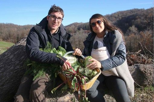 A Monastero di Vasco, Valentina, 33 anni, diplomata, gestisce in conversione biologica i 14 ettari di Casa Colet