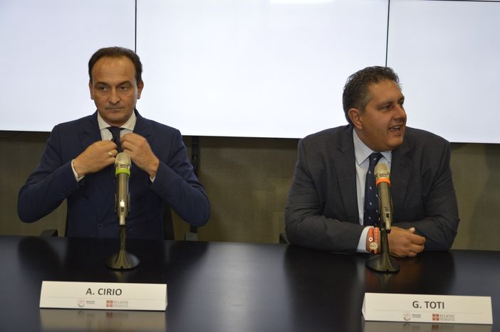 Cirio "abbatte" il valico con la Liguria: dalla prossima settimana le province di confine potranno riabbracciare i parenti Cirio "abbatte" il valico con la Liguria: dalla prossima settimana le province di confine potranno riabbracciare i parenti