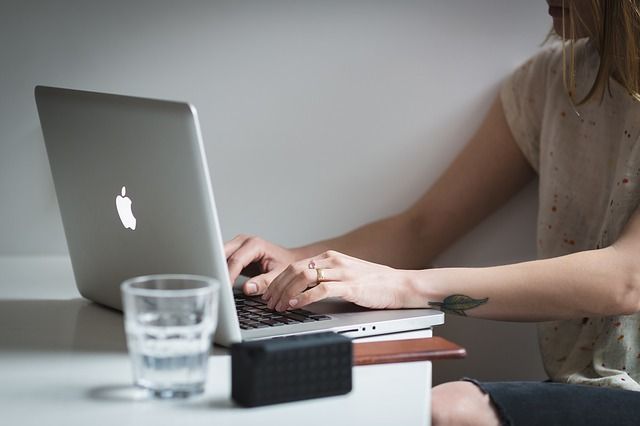 Molestie sessuali nei luoghi di lavoro, presentato un manifesto a Torino
