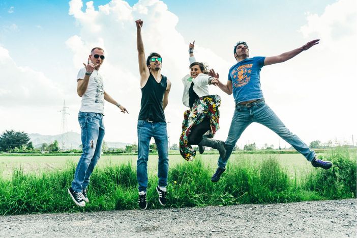 Duratone: un nome duro per una band rock che canta l’amore Duratone: un nome duro per una band rock che canta l’amore