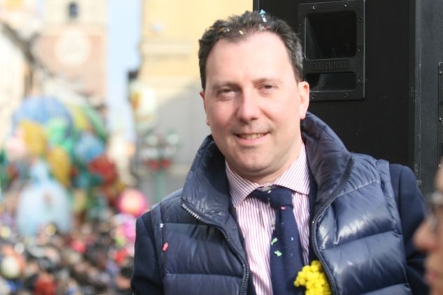 Carnevalone di Chivasso, in 30 mila a vedere la sfilata (fotogallery)