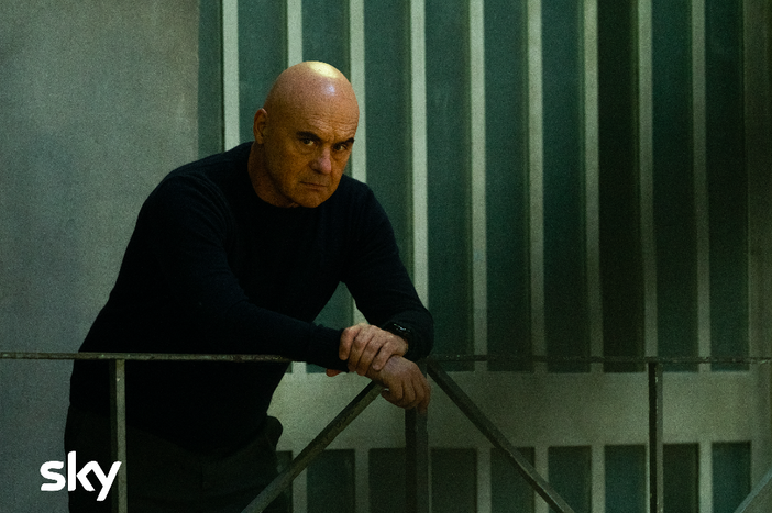 Il Re 2, torna il prison drama con Luca Zingaretti girato nel Carcere Le Nuove Il Re 2, torna il prison drama con Luca Zingaretti girato nel Carcere Le Nuove