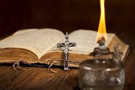 Un altro “santone” è stato arrestato a Torino, erbe magiche in cambio di favori sessuali Un altro “santone” è stato arrestato a Torino, erbe magiche in cambio di favori sessuali