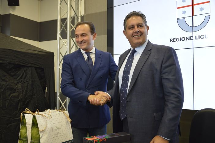 Collaborazione su infrastrutture ed economia al centro del primo vertice bilaterale Piemonte-Liguria (FOTO e VIDEO) Collaborazione su infrastrutture ed economia al centro del primo vertice bilaterale Piemonte-Liguria (FOTO e VIDEO)