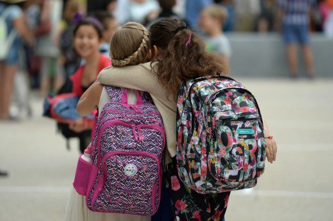 Protestano contro la didattica a distanza, insulti social a due studentesse torinesi