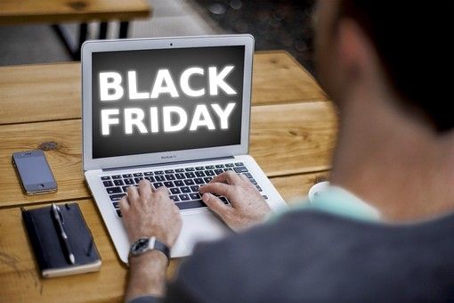 Black Friday: il giorno dedicato a offerte e occasioni da non perdere Black Friday: il giorno dedicato a offerte e occasioni da non perdere