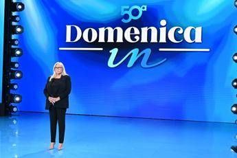 Domenica In, gli ospiti di Mara Venier oggi 15 febbraio Domenica In, gli ospiti di Mara Venier oggi 15 febbraio