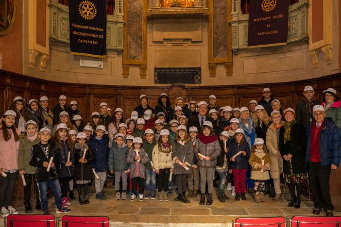 Inaugurazione mostra e concorso di disegno, a Chivasso la salute e l’arte “viaggiano sullo stesso binario” Inaugurazione mostra e concorso di disegno, a Chivasso la salute e l’arte “viaggiano sullo stesso binario”